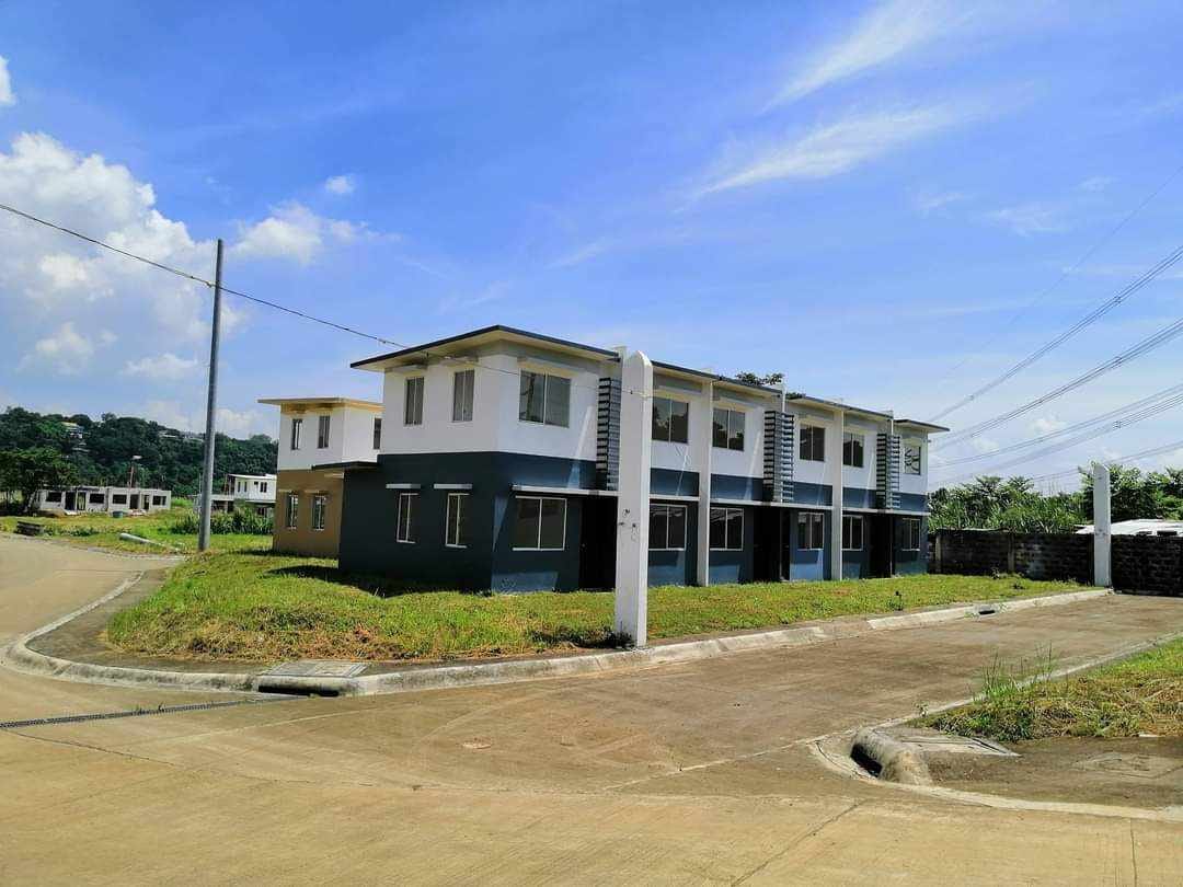 3BR Townhouse for sale inside Havila San Roque Antipolo Rizal - Media Image Asset Panel Sub-No 2