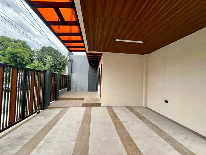 4BR HOUSE FOR SALE IN STO. NINIO MARIKINA READY FOR OCCUPANCY AND PRE SELLING - Media Image Asset Panel Sub-No 4