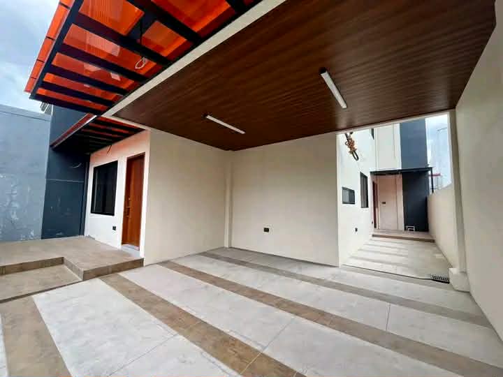 4BR HOUSE FOR SALE IN STO. NINIO MARIKINA READY FOR OCCUPANCY AND PRE SELLING - Media Image Asset Panel Sub-No 5