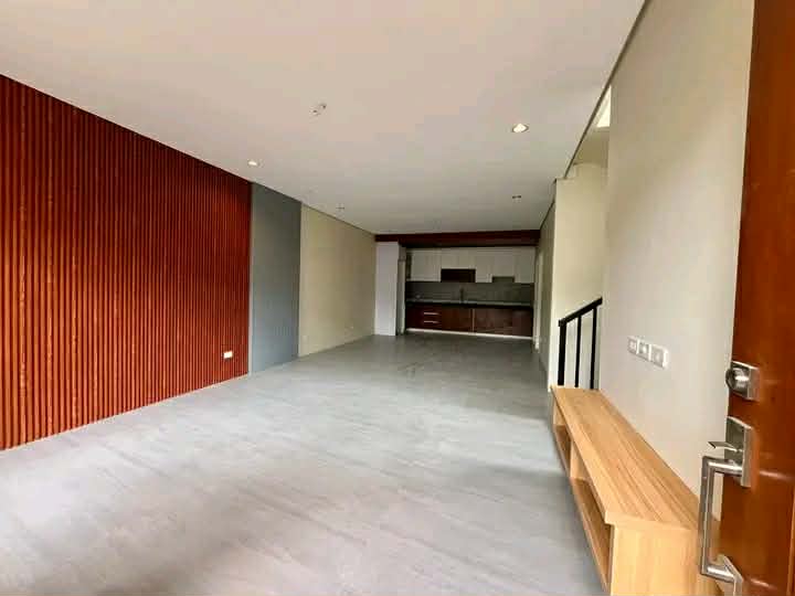 4BR HOUSE FOR SALE IN STO. NINIO MARIKINA READY FOR OCCUPANCY AND PRE SELLING - Media Image Asset Panel Sub-No 7