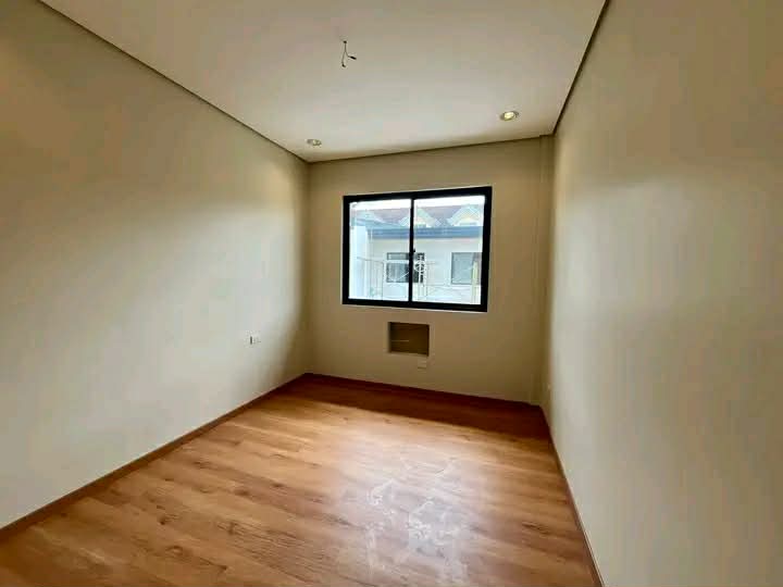 4BR HOUSE FOR SALE IN STO. NINIO MARIKINA READY FOR OCCUPANCY AND PRE SELLING - Media Image Asset Panel Sub-No 13