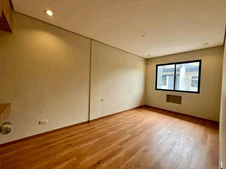 4BR HOUSE FOR SALE IN STO. NINIO MARIKINA READY FOR OCCUPANCY AND PRE SELLING - Media Image Asset Panel Sub-No 14
