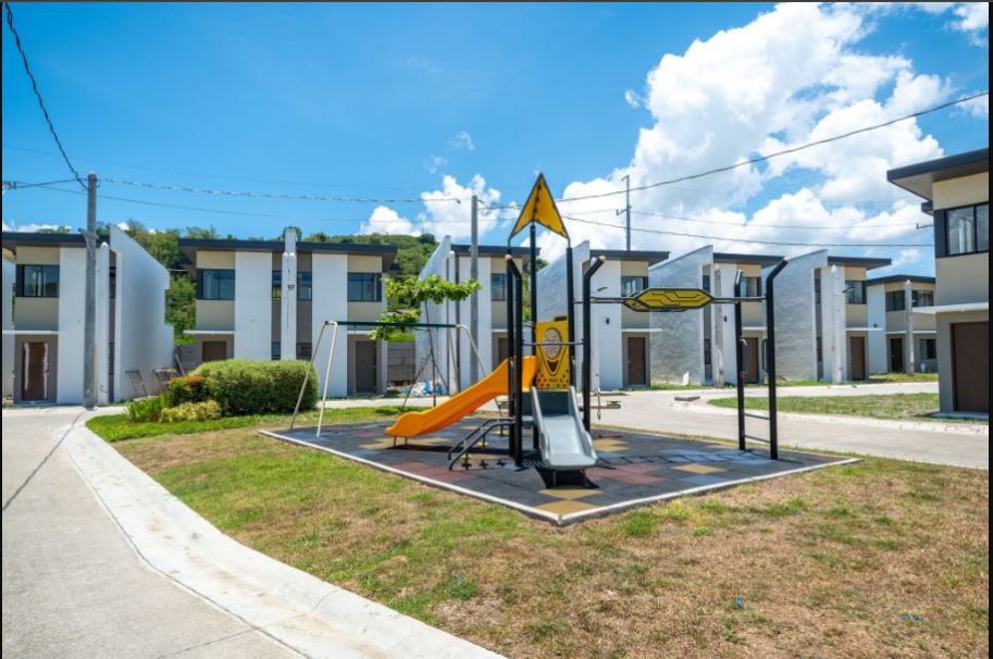 2BR Pre Selling Hjouse and Lot for sale near Puregold Binangon Rizal - Media Image Asset Panel Sub-No 3