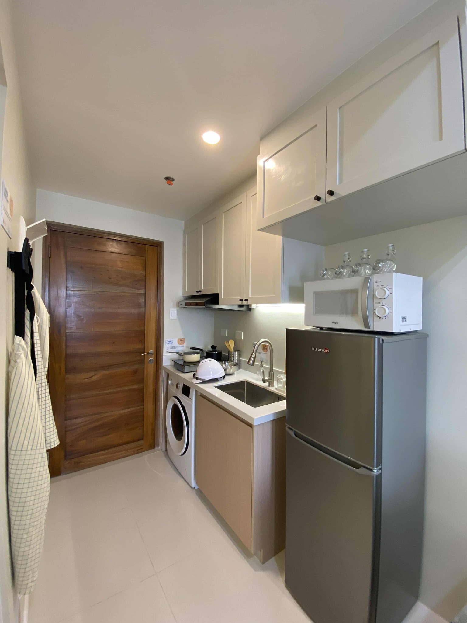 Studio & 2BR Pre Selling Condominium Units along Felix Ave. Cainta Rizal - Media Image Asset Panel Sub-No 17