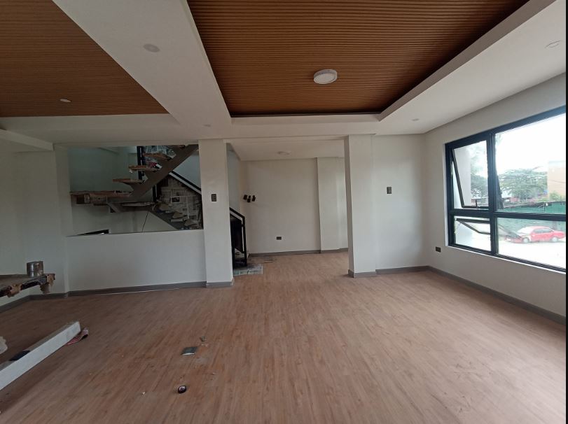 4-5BR Pre selling Single Attached House near Sta. Lucia Mall & LRT Station Cainta Rizal - Media Image Asset Panel Sub-No 8