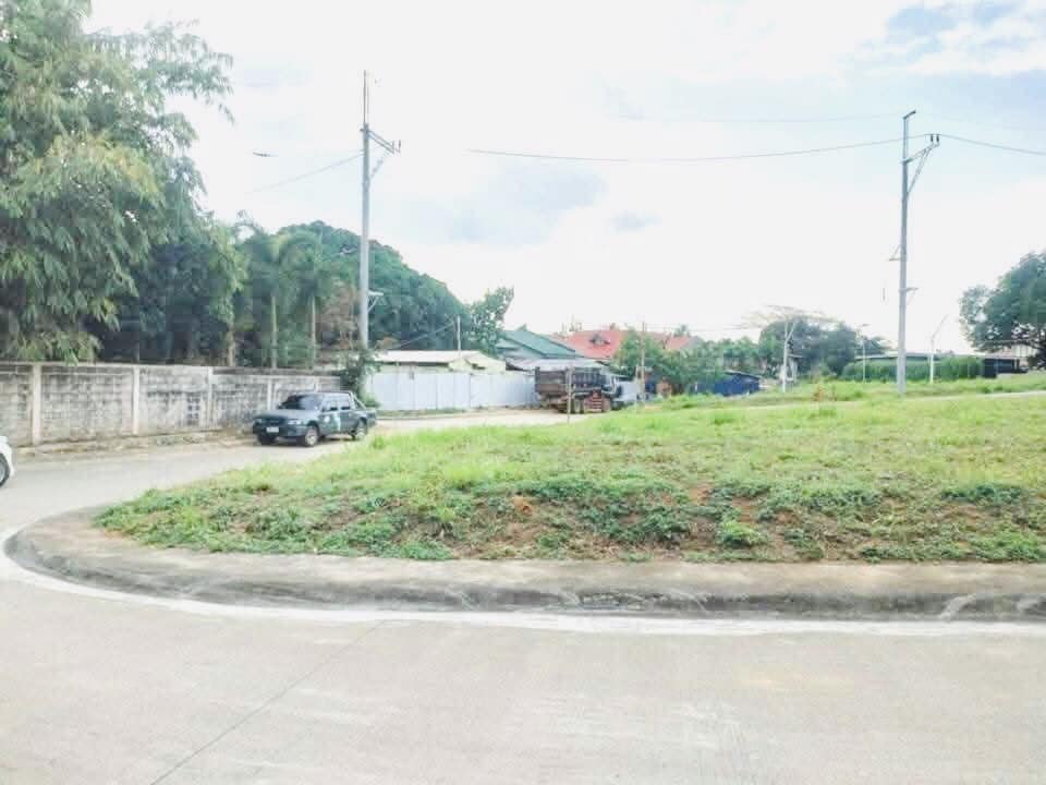 LOT FOR SALE near Marcos Highway inside Filinvest 2 Cainta Rizal - Media Image Asset Panel Sub-No 2