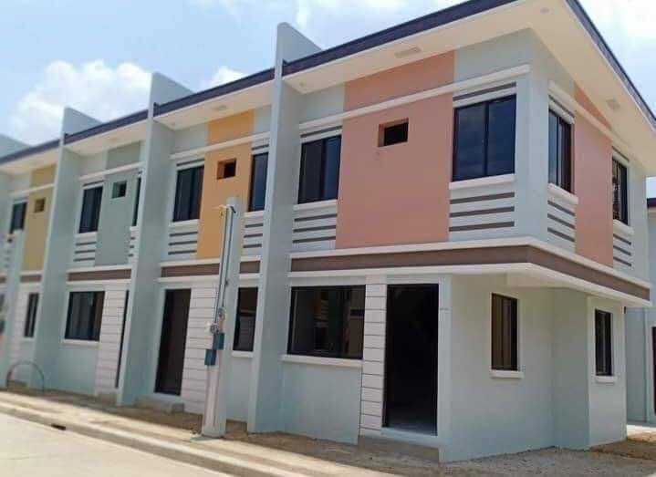 2BR Pre Selling Townhouse and Bungalow near Timberland San Mateo Rizal - Media Image Asset Panel Sub-No 1