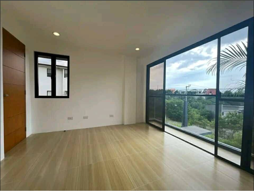 4BR Ready for occuoancy Duplex for sale in Monteverde Royale Taytay Rizal - Media Image Asset Panel Sub-No 6