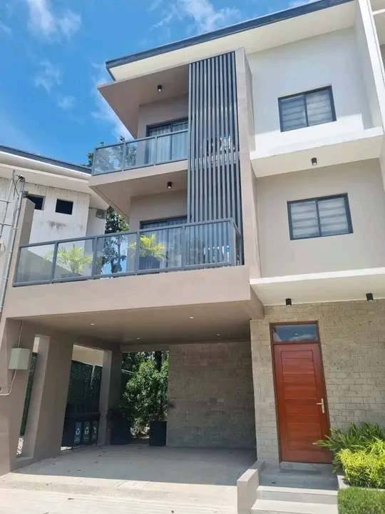 3BR Pre Selling and Ready for Occupancy House and lot in Palmera Homes Quezon City - Media Image Asset Panel Sub-No 2