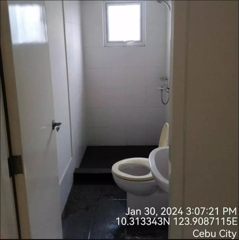 Foreclosed Property for sale in SEDONA PARC, BRGY. HIPODROMO, CEBU CITY, CEBU - Media Image Asset Panel Sub-No 4
