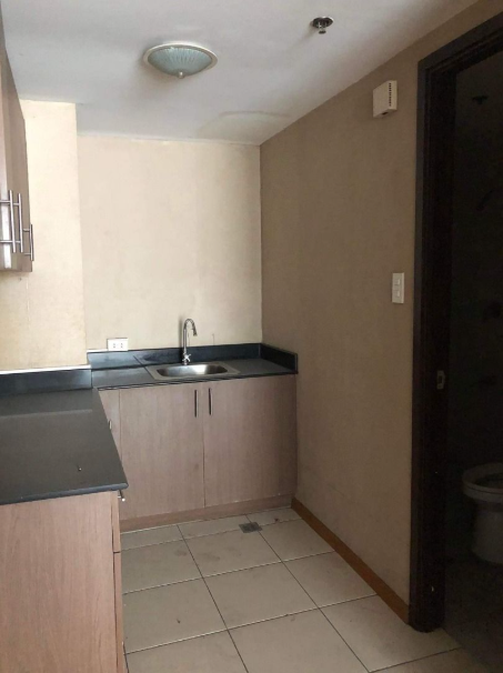Foreclosed Property for sale in A. VENUE RESIDENCES - TOWER 1, SALAMANCA ST., POBLACION, MAKATI CITY - Media Image Asset Panel Sub-No 6