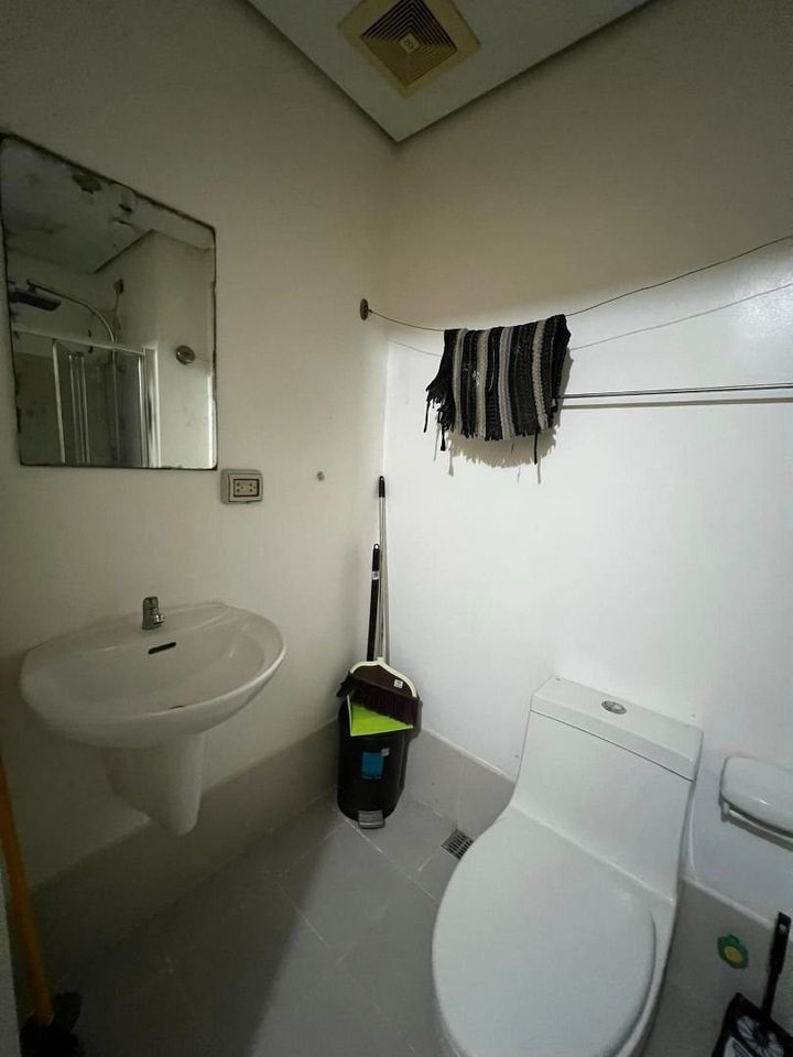 Foreclosed Property for sale in LIGHT RESIDENCES BGRY. BARANGKA ILAYA, MANDALUYONG CITY - Media Image Asset Panel Sub-No 7