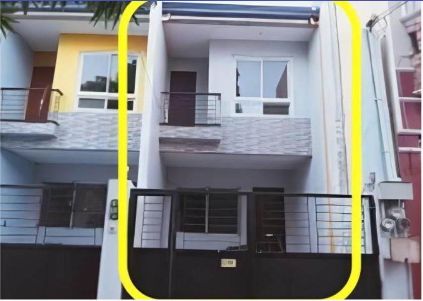 Foreclosed Property for sale in DOÑA MANUELA SUBD., PAMPLONA TRES, LAS PIÑAS CITY - Primary Display View Frame Location in Las Pinas, Metro Manila