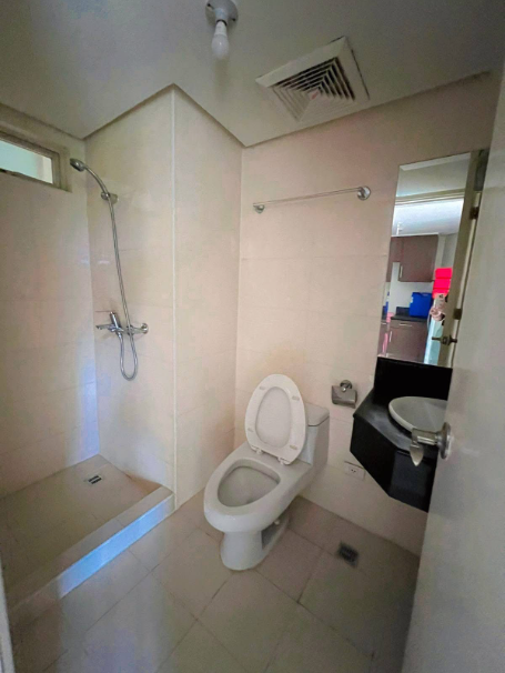 Foreclosed Property for sale in TUSCANY PRIVATE ESTATE "TOWER 6 (FIORENZE)" FORT BONIFACIO, TAGUIG - Media Image Asset Panel Sub-No 6