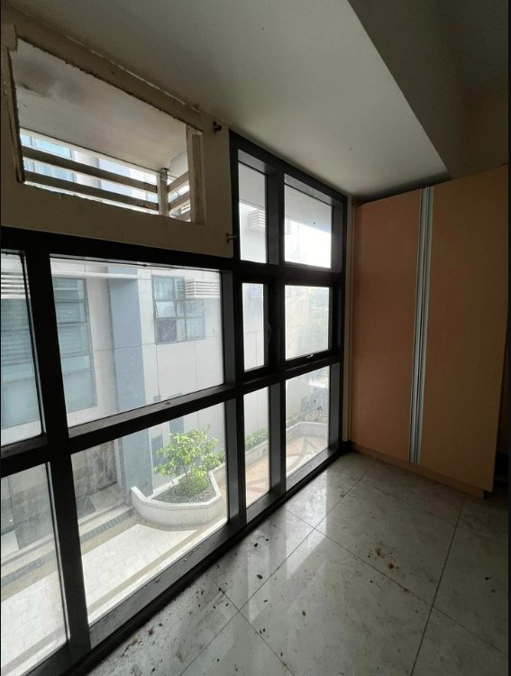 Foreclosed Property for sale in VICEROY-TOWER 3, BRGY. FORT BONIFACIO, MCKINLEY HILL, TAGUIG - Media Image Asset Panel Sub-No 6
