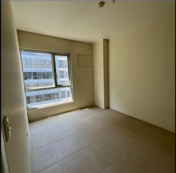 Foreclosed Property for sale in AVIDA TOWERS VERTE BGC, LANE T, BRGY. FORT BONIFACIO, TAGUIG - Media Image Asset Panel Sub-No 6