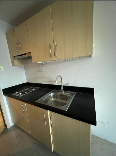Foreclosed Property for sale in GRASS RESIDENCES - TOWER 2, STO. CRISTO, QUEZON CITY - Media Image Asset Panel Sub-No 8