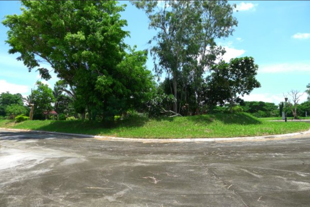 PROPERTY FOR SALE IN  Belle Reve Subdivision, Sta. Rosa City, Laguna - Media Image Asset Panel Sub-No 5