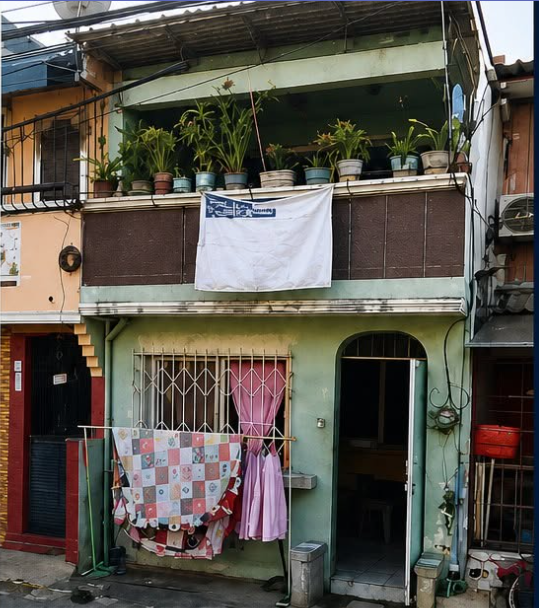 Foreclosed Residential House & Lot For Sale in Las Pinas, Metro Manila (38 sqm Lot Area) - Primary Display View Frame Location in Las Pinas, Metro Manila