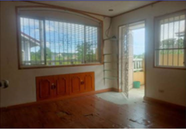 Foreclosed Residential House & Lot For Sale in Silang, Cavite (164 sqm Lot Area) - Media Image Asset Panel Sub-No 14